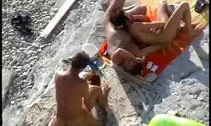 Pidän tyttöjen lihavan naisen pillu harrastusmustasta.