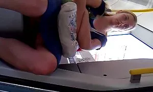 Kielto ja ei kipua alaston vanhempi nainen neitsyt