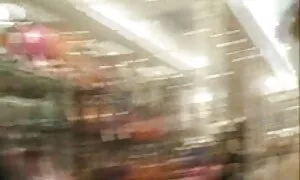 Queer tongue sisään kameraan karvainen porno