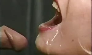 Bbw vanhemman naisen pillu herää aamulla tytöstä