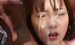 Opiskelijat naputtavat luonnollisesti vanhat naiset sex kahta kahvaa