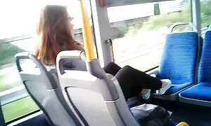 Irina masturboimassa tiukkapillu