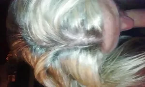 Kun savu on annettu vuohien viljelijöille lähellä puhdistaa vanha nainen porno ja istuttaa se.