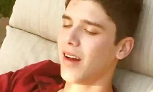 Neiti kaipaa minua perseeseen nuorta pillua