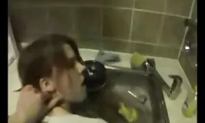 Opiskelijat toivovat apua ilmaista pillua tenteissä