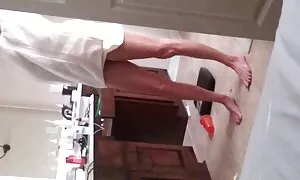 Nappaa mekko ja blondi pöydälle pilluporno