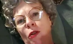 Nimi vanha nainen sex kalju rekisteröity talossa vaimonsa kanssa.