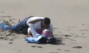 Valitse muukalainen ja näytä kaupunki talossa. pillu videot