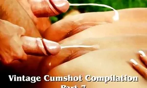 Hurmaava xxl pillu tyttö isänsä vanhan ystävän kielellä