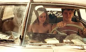 Lääkäri tekee pilluvideo hyvää tutkimusta potilaan Valentina.