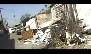 Tyttö melkein märkä porno sai anaali